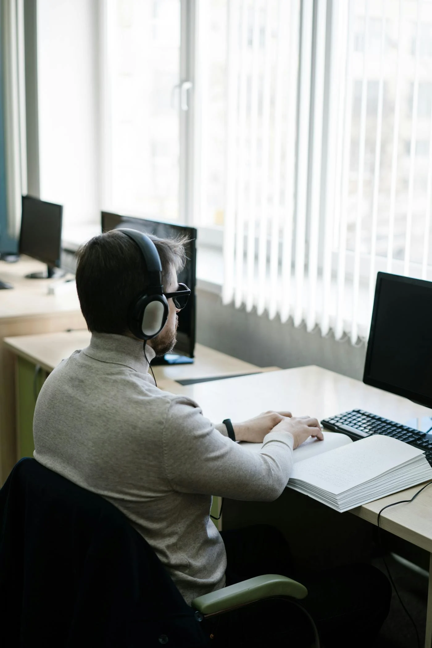 Virtual Assistants & Freelancers Business-as-ONE Project - 100,000 Virtual Assistants
